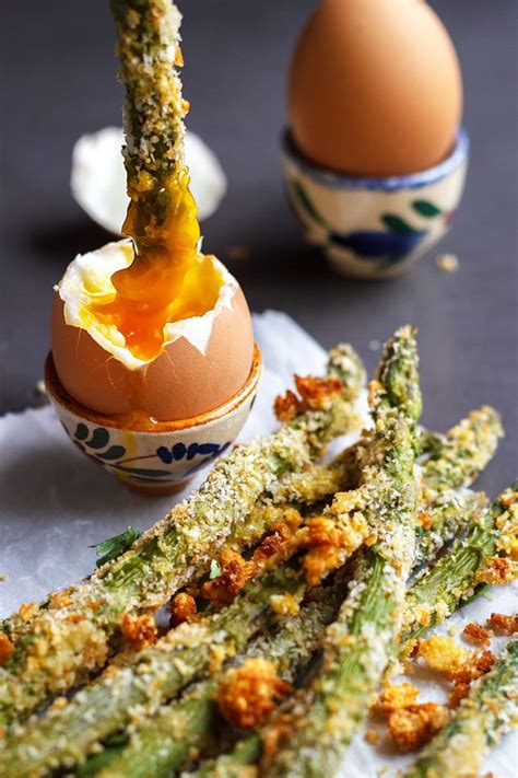 roasted-asparagus-crusted-with-parmesan-breadcrumb image