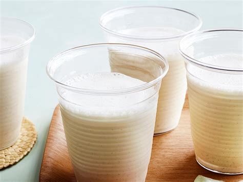 what-is-malt-and-how-is-it-used-in-milkshakes-food image
