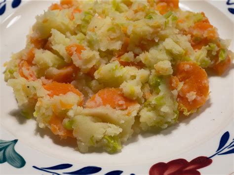mashed-potatoes-with-carrots-and-leeks-recipe-and image