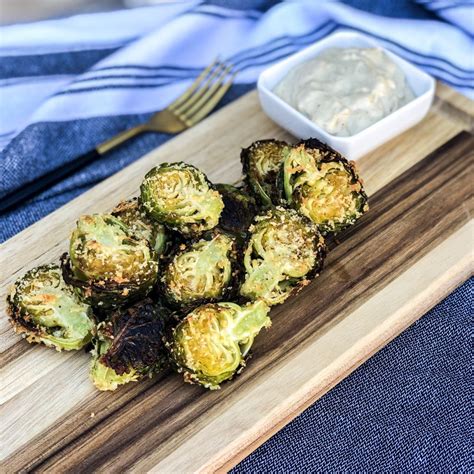 crispy-parmesan-brussel-sprouts-with-roasted-garlic-aioli image