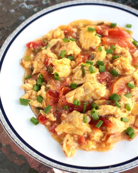 chinese-style-scrambled-eggs-with-tomatoes-umami image