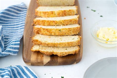 cheesy-onion-bread-the-kitchen-magpie image