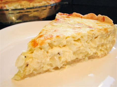 caramelized-onion-pie-taste-and-tell image