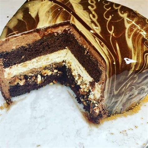 hazelnut-chocolate-mirror-glaze-cake-margot image