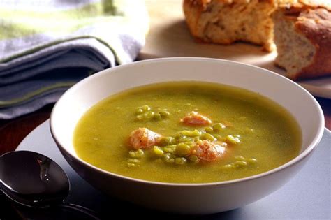 slow-cooker-split-pea-and-smoked-sausage-soup-food image