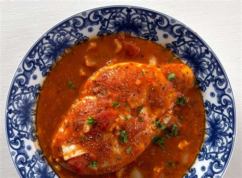 how-to-make-baked-chicken-in-creamy-tomato-sauce image