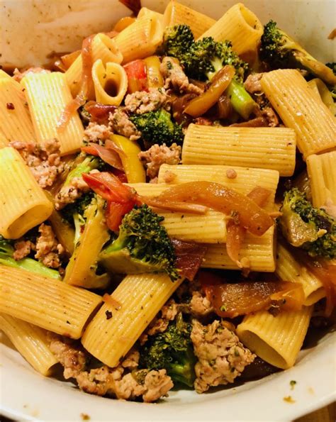 sausage-and-peppers-pasta-with-broccoli-heron-earth image