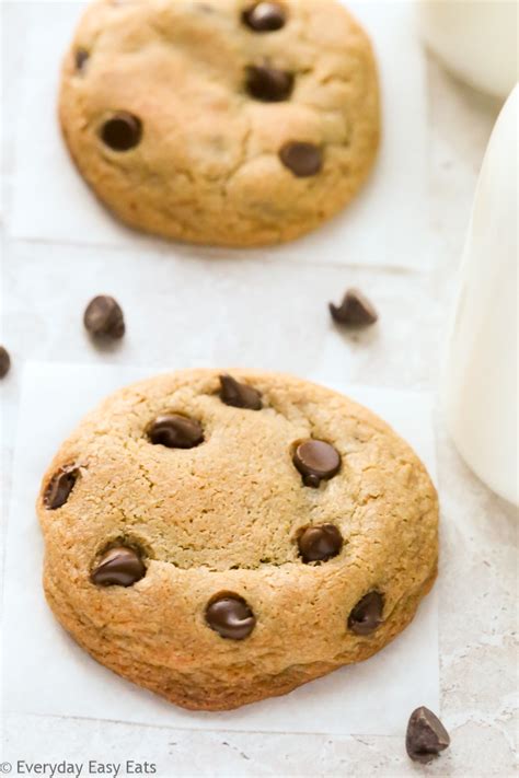 the-best-no-chill-chocolate-chip-cookies-with-cornstarch image