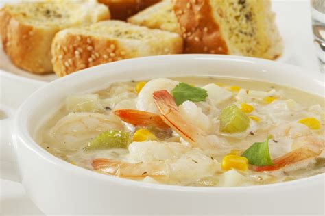 crock-pot-recipes-seafood-corn-chowder-the image