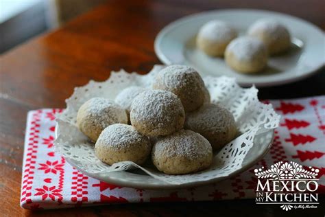 traditional-mexican-wedding-cookies-recipe-mexico-in image