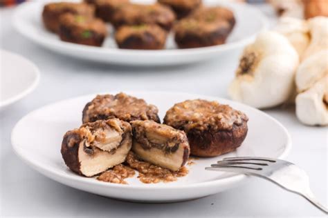 easy-stuffed-portobella-mushrooms-recipe-kitchen image