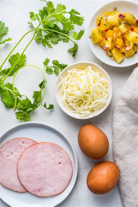 hawaiian-breakfast-omelette-garlic-zest image