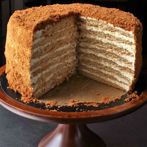 15-honey-cake-recipes-to-satisfy-your-sweet-tooth image