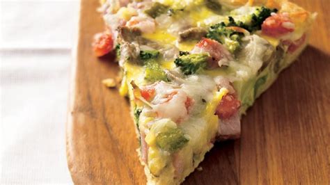 ham-and-eggs-crescent-brunch-pizza-recipe-pillsburycom image