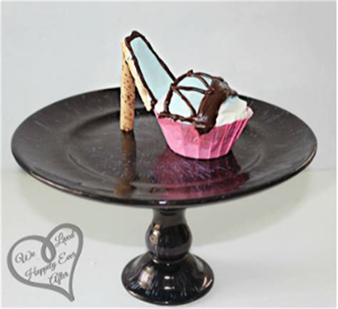 swanky-high-heel-cupcakes image