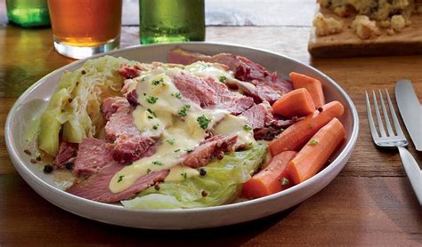 sliced-corned-beef-with-creamed-cabbage-sauce-unilever-food image