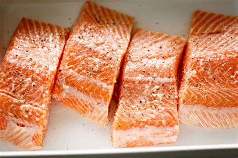 easy-baked-salmon-with-lemon-butter-cream image