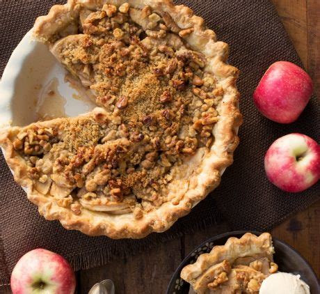 apple-walnut-streusel-pie-is-what-pie-dreams-are image