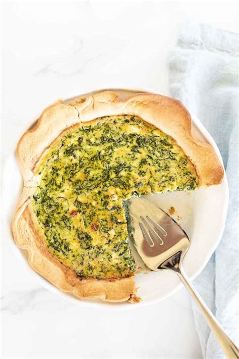 easy-spinach-and-feta-quiche-recipe-julie-blanner image