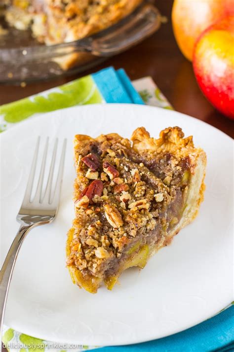 apple-pecan-pie-deliciously-sprinkled image