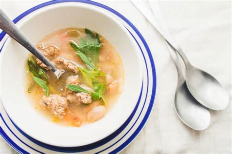 recipe-slow-cooker-white-beans-in-parmesan-broth image