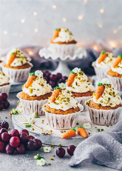 vegan-carrot-cake-cupcakes-easy-muffins-bianca image