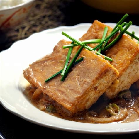 braised-tofu-in-spicy-peanut-sauce-recipe-on-food52 image