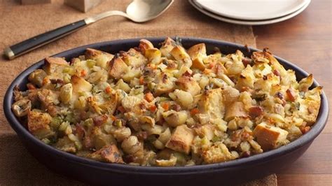 ciabatta-stuffing-with-chestnuts-and-pancetta-food image
