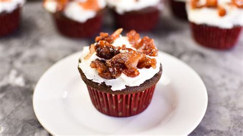 easy-chocolate-bacon-cupcakes-recipe-mashed image