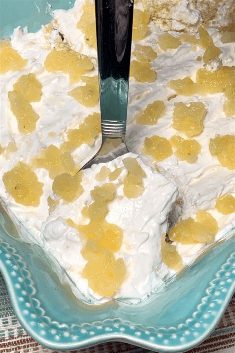 pineapple-marshmallow-dessert-plowing-through-life image