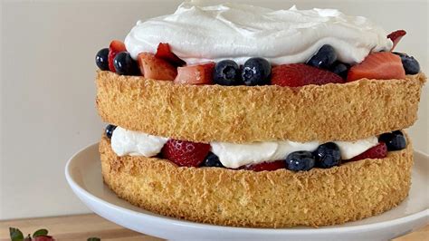 easy-sponge-cake-recipe-recipe-rachael-ray-show image