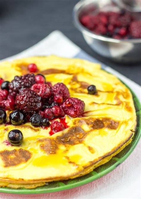 low-carb-cream-cheese-pancakes-ready-in-10-mins image