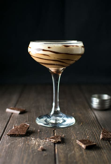chocolate-martini-recipe-kitchen-swagger image
