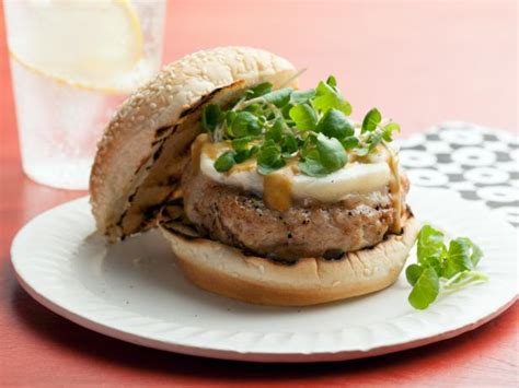5-ways-to-do-turkey-burgers-right-food-network image