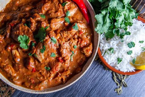 slow-cooker-chicken-curry image