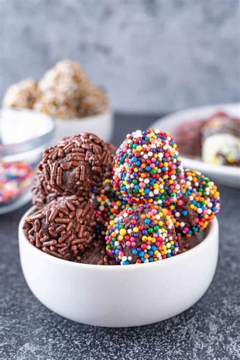 the-best-milk-chocolate-truffles-5-ingredients image