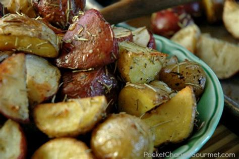 garlic-rosemary-roasted-potatoes-gourmet-potatoes image
