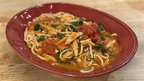 easy-florentine-pasta-recipe-with-italian-tuna-or-pulled image