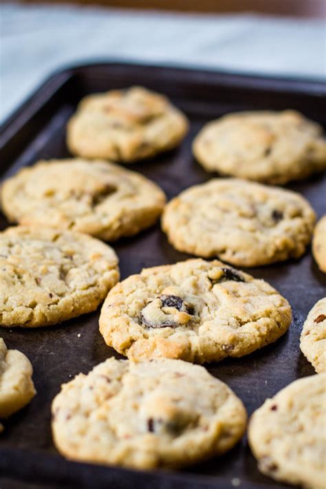 old-fashioned-oatmeal-cookies-soft-chewy image