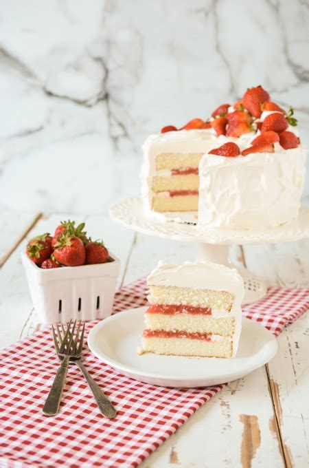 white-cake-with-strawberry-filling image