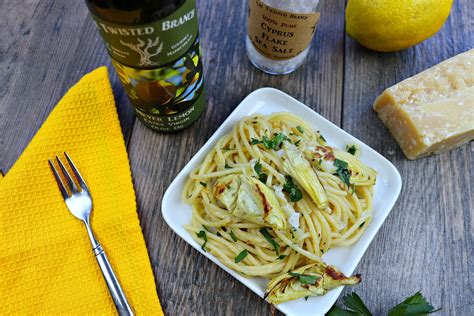 easy-lemon-and-roasted-artichoke-pasta-a-healthy image