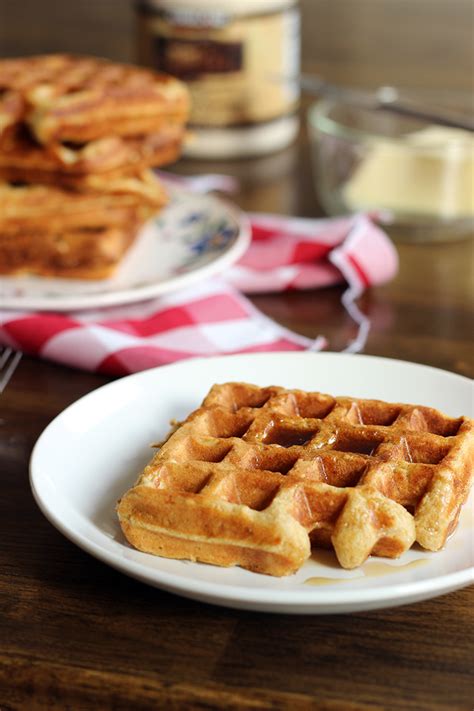 easy-oatmeal-waffles-three-ways-to-meal-prep-it image