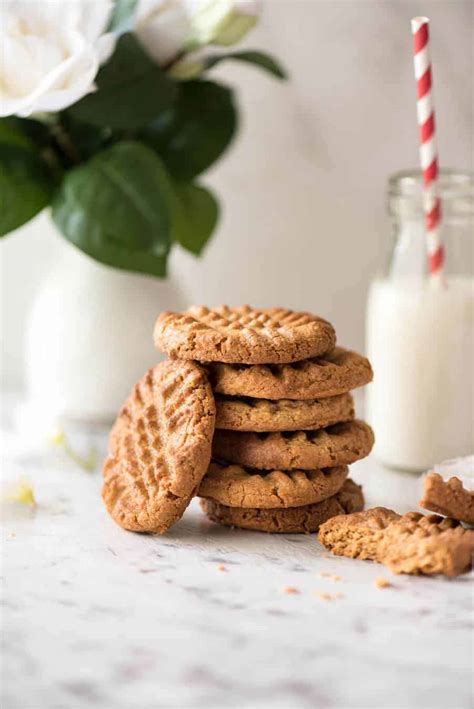 worlds-best-easy-peanut-butter-cookies image