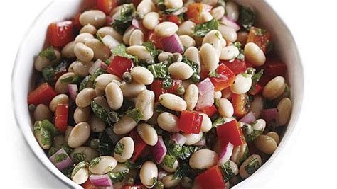 white-bean-salad-with-mint-and-red-onion image