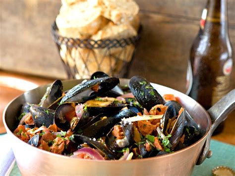 mussels-with-italian-sausage-recipe-pegs-home-cooking image