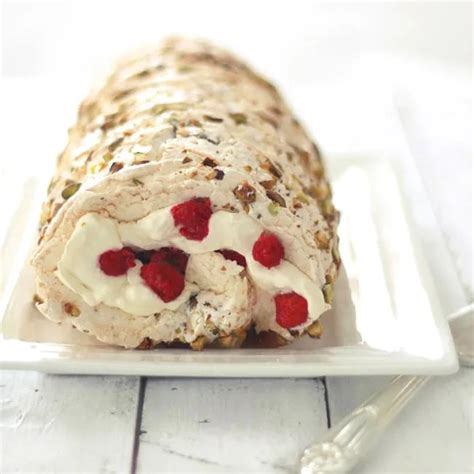 pistachio-raspberry-pavlova-roll-recipe-the-kiwi image