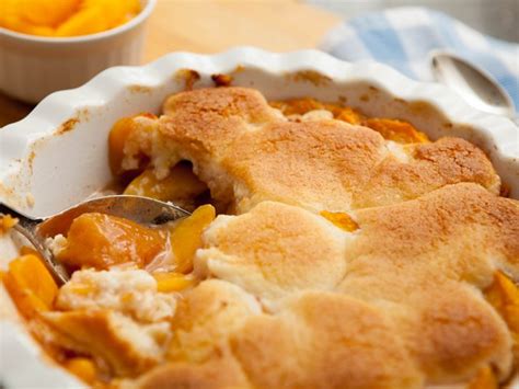 perfectly-easy-peach-cobbler-wwwsclivingcoop image