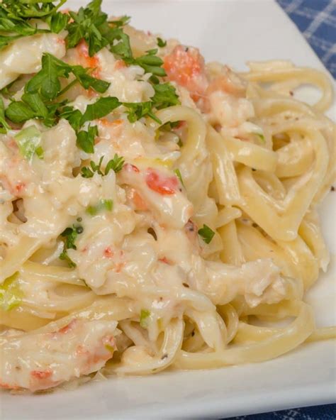 copycat-red-lobster-crab-alfredo-so-good-all-she-cooks image