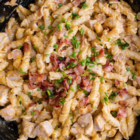 one-pot-bacon-chicken-ranch-pasta-yellow-bliss-road image