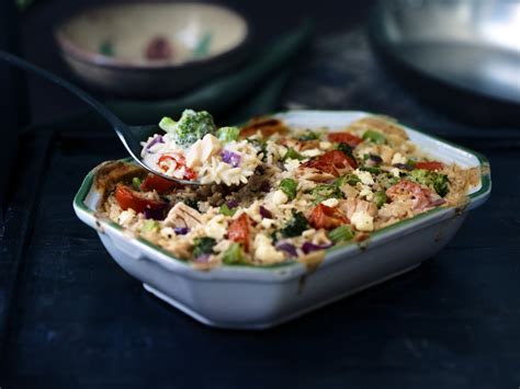 greek-tuna-broccoli-bake-recipe-cook-with-campbells image